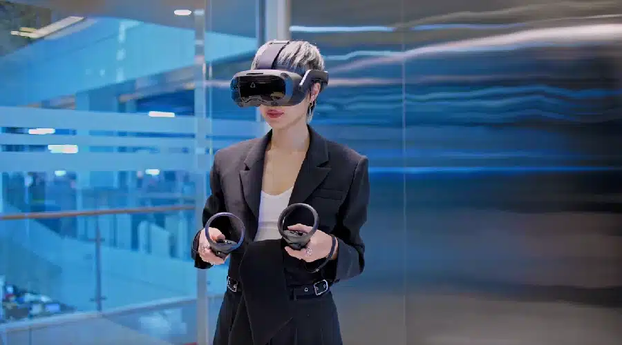 أفضل الأجهزة والتقنيات في عالم الواقع الافتراضي vr لعام 2024