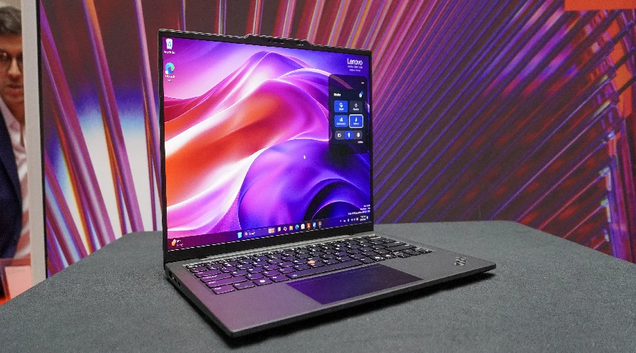 ThinkPad X1 Carbon Gen 13 Aura